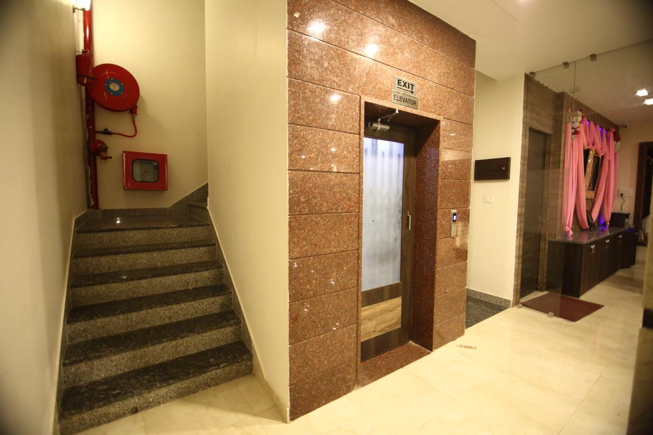 Regal Hotel And Restaurant Mathura Kültér fotó