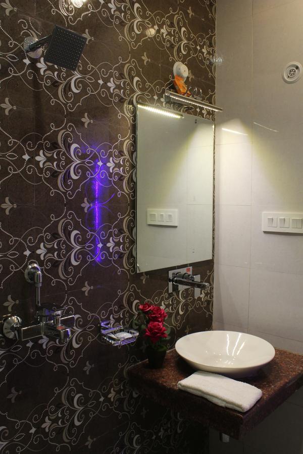 Regal Hotel And Restaurant Mathura Kültér fotó