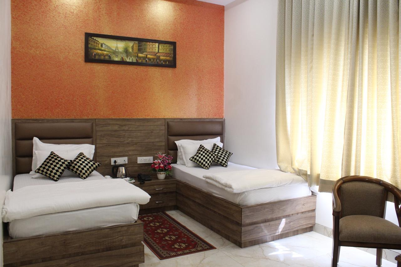 Regal Hotel And Restaurant Mathura Kültér fotó