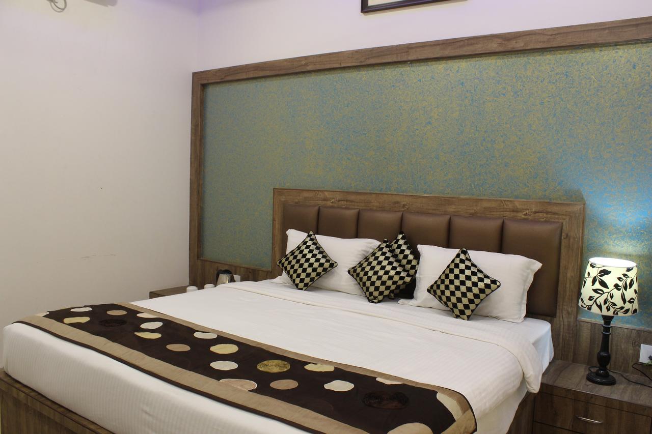 Regal Hotel And Restaurant Mathura Kültér fotó