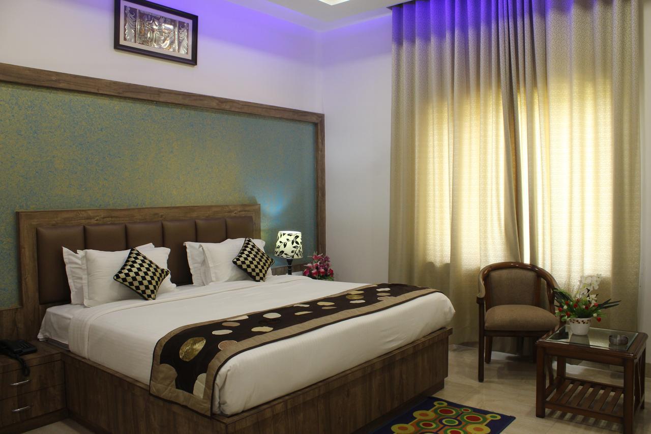 Regal Hotel And Restaurant Mathura Kültér fotó