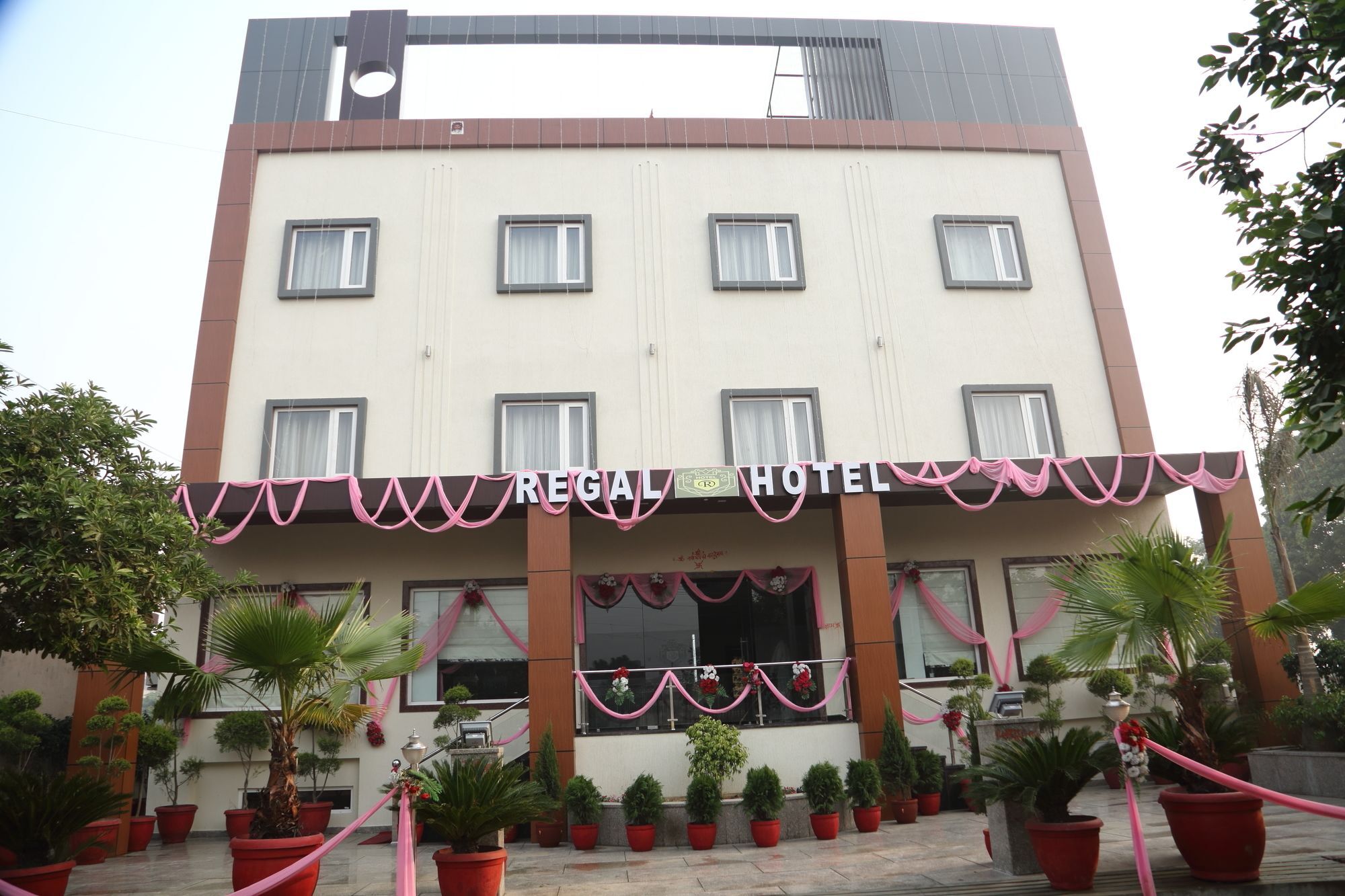Regal Hotel And Restaurant Mathura Kültér fotó