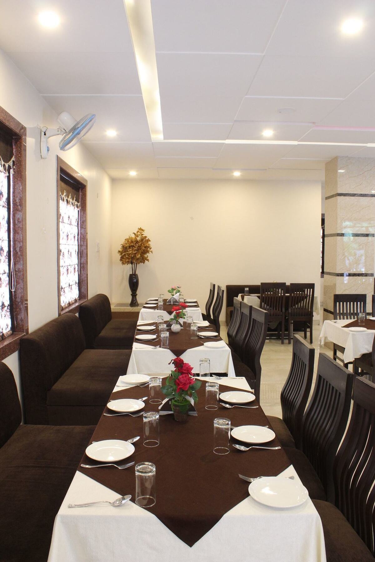 Regal Hotel And Restaurant Mathura Kültér fotó